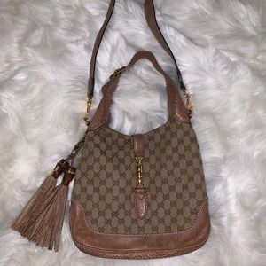 GUCCI PURSE/CROSS BODY
